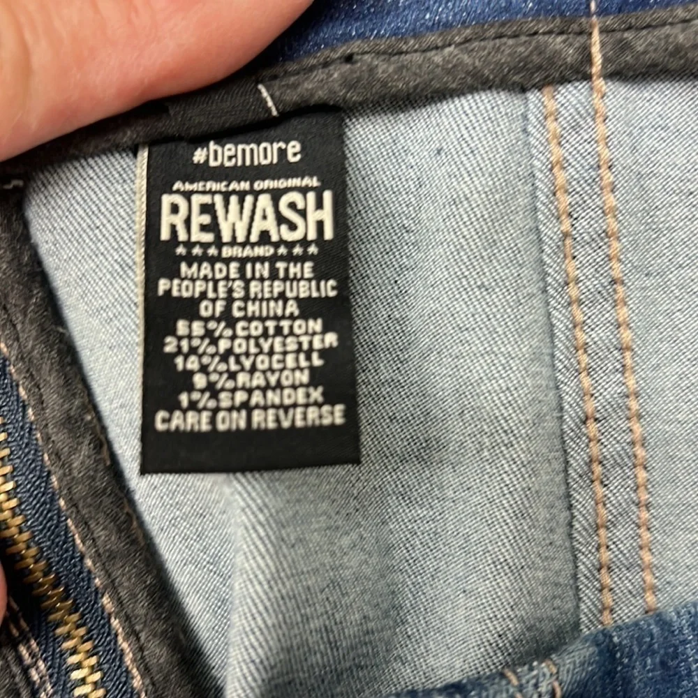 REWASH ultra stretch denim A-Line skirt there is a back zipper, size 9